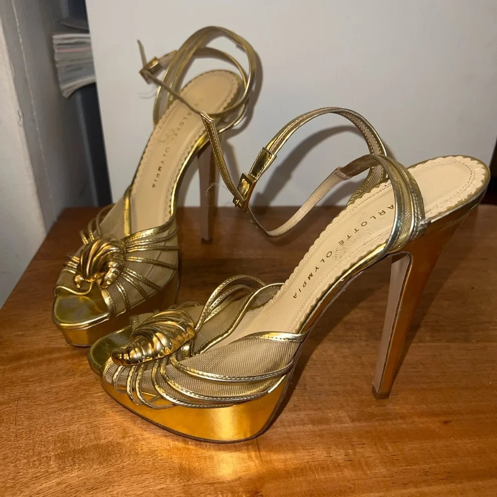 “Charlotte Olympia Croissant” Gold Knot Platform Heels Sandals 38.5 / US 8–8.5 - Picture 1 of 4